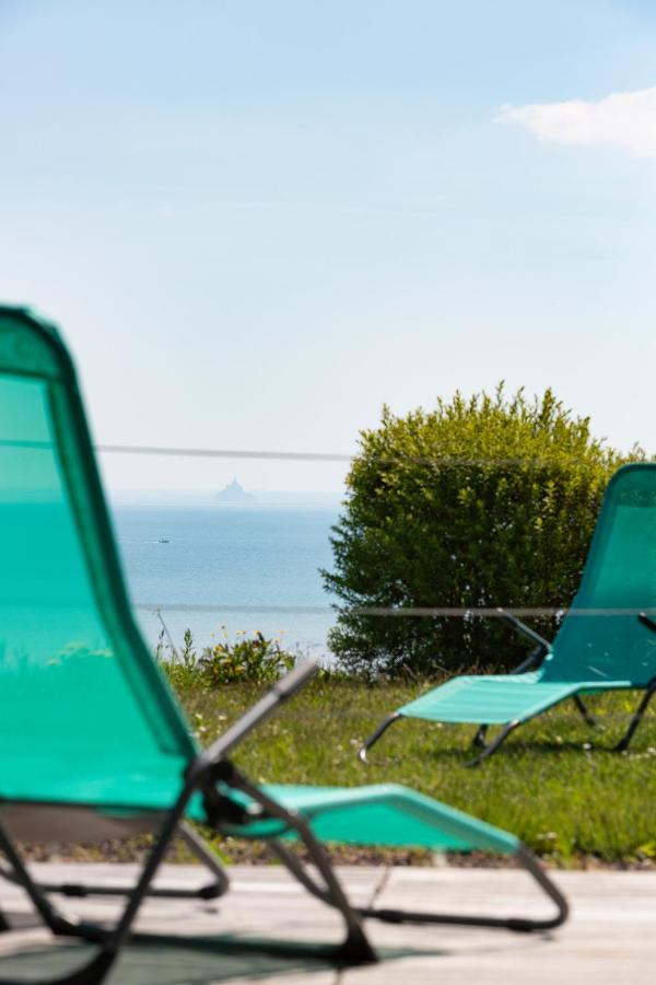 La Metairie-Du-Vauhariot - Vue Mer Et Mont Saint Michel - Piscine Chauffee - Acces Gr34 Cancale Luaran gambar
